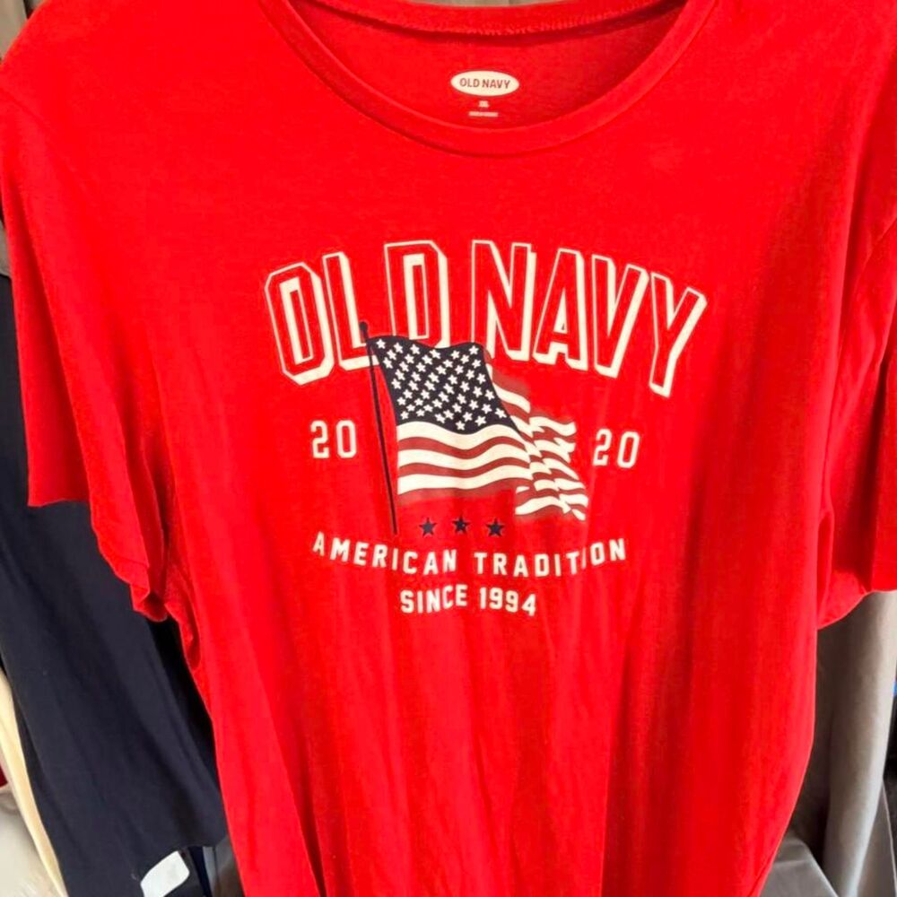 Old-navy Men's Red T-shirt